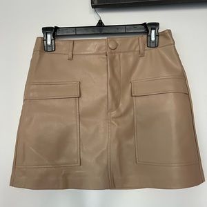 Zara mini skirt, M